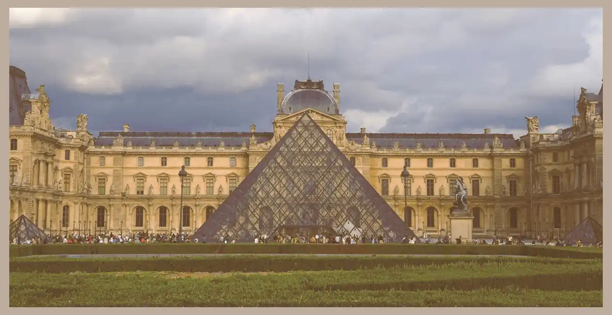 Louvre Müzesi Ziyareti İçin Önemli Bilgiler